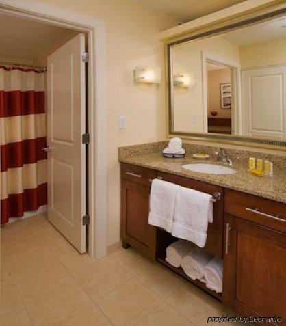 Hotel By Marriott
