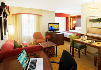 Hotel By Marriott